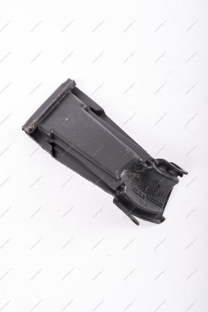 Вставка монтажного блока реле и предохранителей LADA Largus (замок) Renault