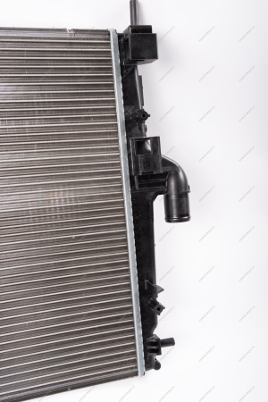 Радиатор охлаждения LADA Largus/Лада Ларгус с кондиц. 16 кл. . Lada