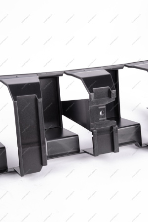 Усилитель переднего бампера средний (пластик) LADA Vesta FL Lada