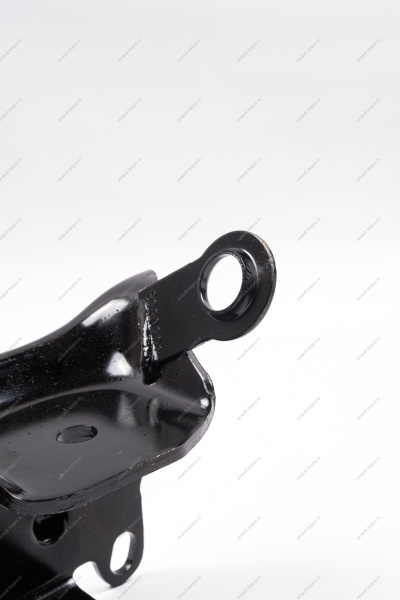 Кронштейн крепления рычагов задней подвески правый LADA Largus Renault