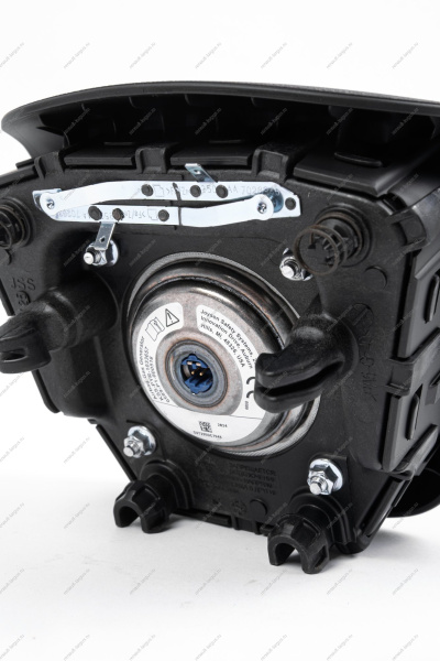 Подушка безопасности LADA Vesta NG водителя Lada