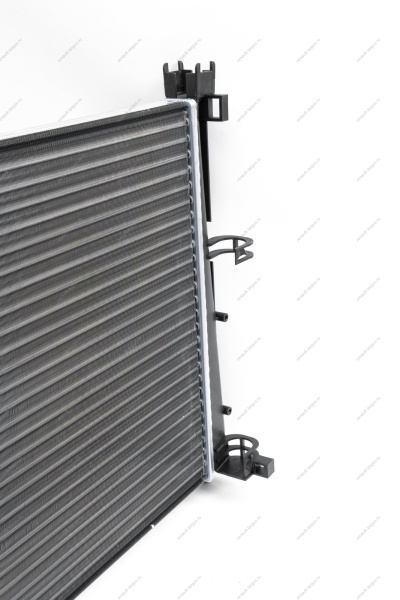 Радиатор охлаждения RENAULT Duster/Рено Дастер 2015- Renault