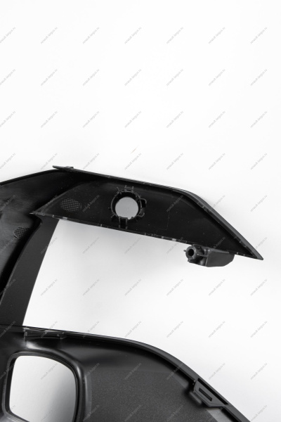 Облицовка ПТФ правая ( с отв. под парктроник) LADA Vesta SW Cross FL Lada