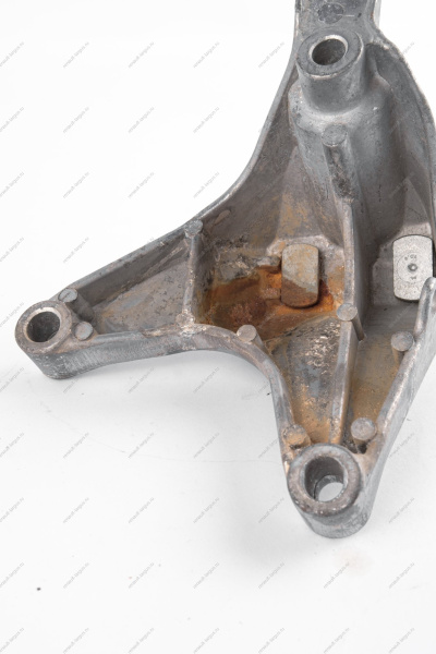 Кронштейн LADA XRAY/Largus левой опоры подвески двигателя (P4M,P4P-BVR5,BVI5) (2 шпильки) Lada