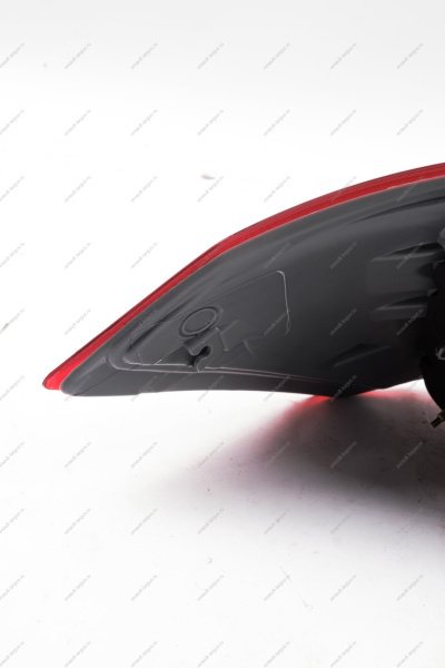 Фонарь LADA Vesta/SW/ SW Cross задний правый боковой Cartronic