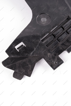 Защита переднего бампера LADA Largus/Лада Ларгус правая Рысь