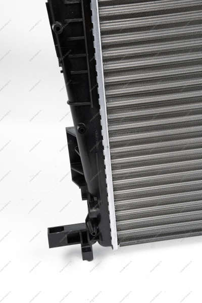 Радиатор охлаждения LADA Vesta Lada