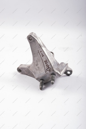 Кронштейн левой опоры подвески двигателя (P4M,P4P-BVM5) LADA XRAY Lada
