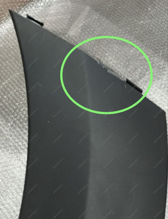 Накладка переднего бампера правая LADA Largus Cross (FL) NEW Lada