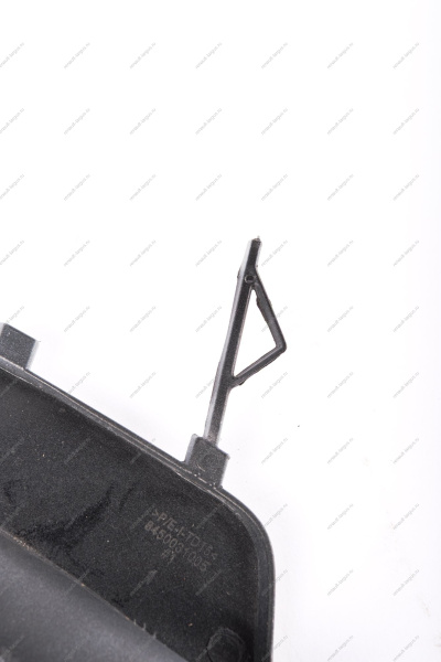 Крышка окна под переднюю буксирную проушину Lada Vesta SW Cross крашенная 247 Карфаген (Бежевый металлик) Lada