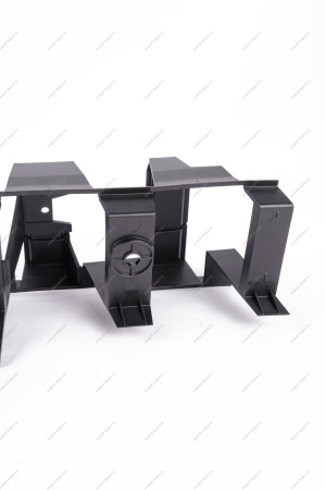 Усилитель переднего бампера средний (пластик) LADA Vesta FL Lada