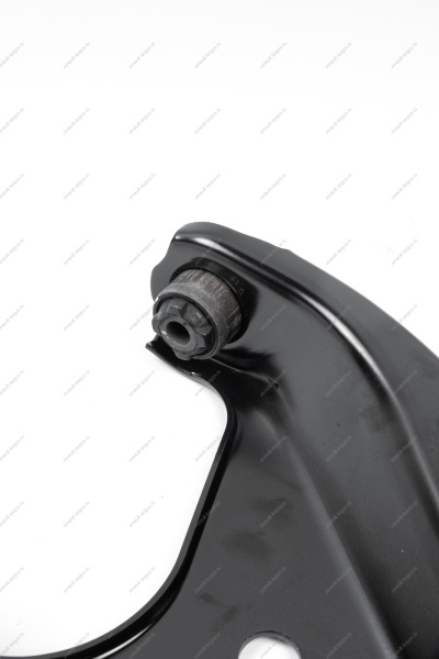 Рычаг LADA Largus/Logan 2014- передний левый(с боковой проточкой) Lada