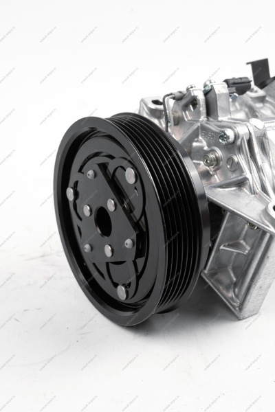 Компрессор Logan II кондиционера Renault