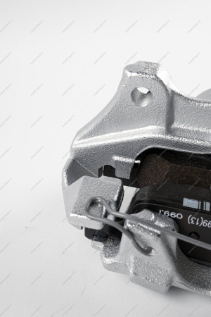 Суппорт передний правый в сборе Renault Logan II, Sandero II (суппорт 410016069R +2шт тормозн.колодки 410602581R) Renault