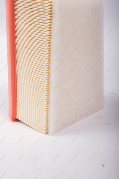 Фильтр воздушный LADA Largus 16кл /RENAULT Duster/Logan 2014- (элемент фильтрующий) 7701045724 Filtron