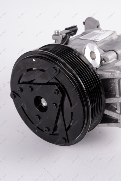 Компрессор LADA XRAY/Renault Logan II кондиционера двигат H4M Renault