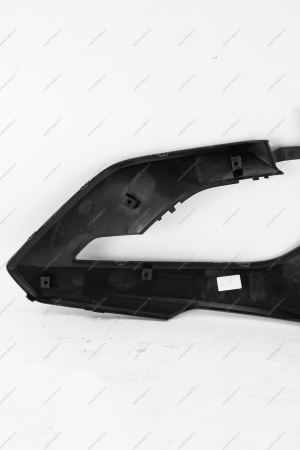 Накладка переднего бампера левая с отверстием под датчик слепой зоны под покраску LADA Vesta SW Cross FL Lada