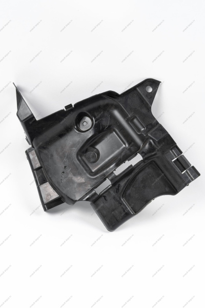 Щиток боковой переднего левого колеса LADA XRAY Renault