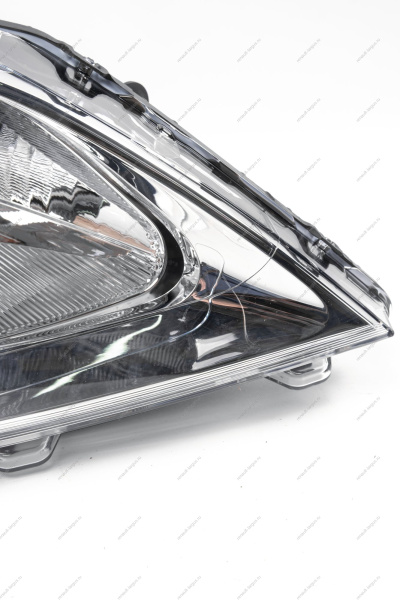 Фара правая RENAULT Logan 2010-/LADA Largus Renault