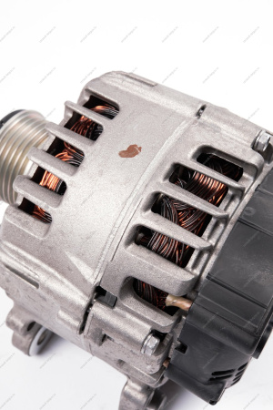 Генератор 150А RENAULT Duster 1 5 dci 4x4 Renault