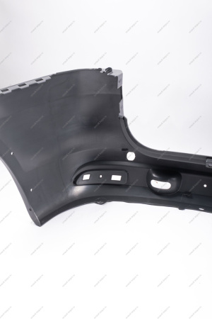 Бампер задний LARGUS Cross (не окраш) с тиснением с отверстиями под парктроник ( необход. заклепки 7703072337 (2шт) Lada