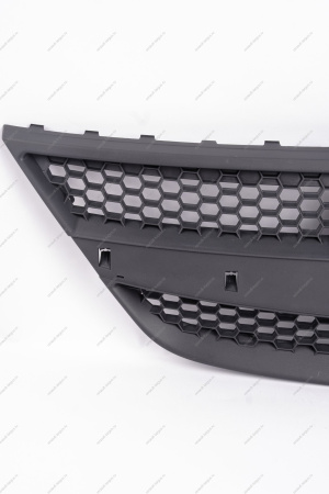 Решетка радиатора переднего бампера LADA Largus верхняя Lada