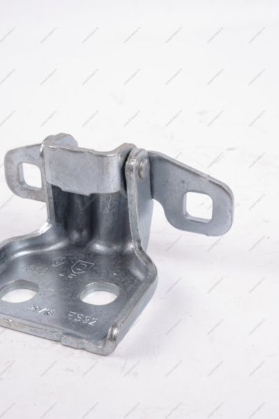 Петля двери (мет) Lada Largus/Renault Logan 04-13/ XRAY верхняя/нижняя Renault