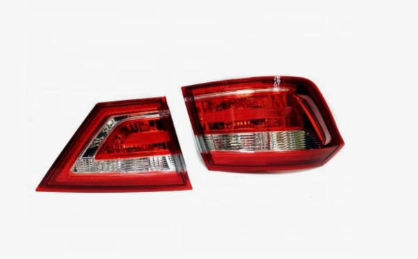 Фонарь LADA Vesta/SW/ SW Cross задний правый боковой + внутренний Component