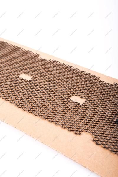 Защитная сетка радиатора LADA Vesta Cross,/SW Cross Дополнительное оборудование