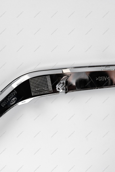 Молдинг переднего бампера нижний правый (хром) LADA Vesta FL Россия