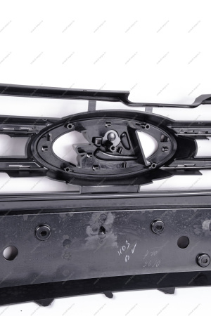 Решетка LADA Vesta NG радиатора средняя (черный лак) Lada