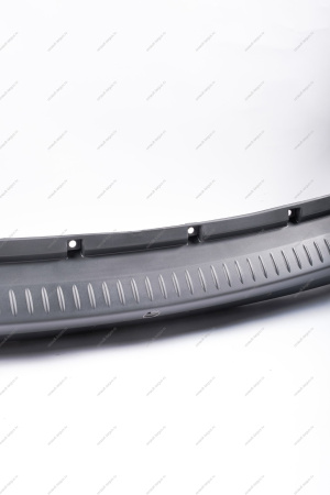 Бампер задний LARGUS Cross (не окраш) с тиснением с отверстиями под парктроник ( необход. заклепки 7703072337 (2шт) Lada