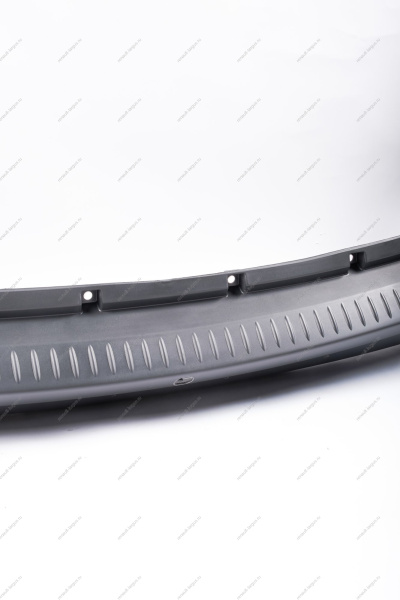 Бампер задний LARGUS Cross (не окраш) с тиснением с отверстиями под парктроник ( необход. заклепки 7703072337 (2шт) Lada