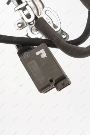 Привод LADA Largus открывания левой двери задка с тросиками Lada