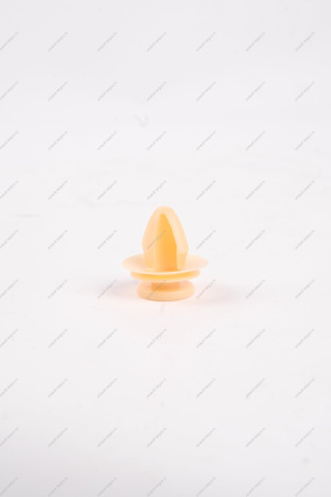 Клипса обивки двери и салона, переднего бампера LADA Largus Renault