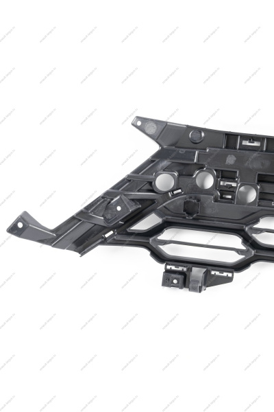 Решетка переднего бампера нижняя LADA Vesta SW Cross FL Lada