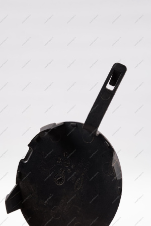 Заглушка окна переднего бампера LADA Largus/Лада Ларгус под буксир. крюк (под окраску) Lada