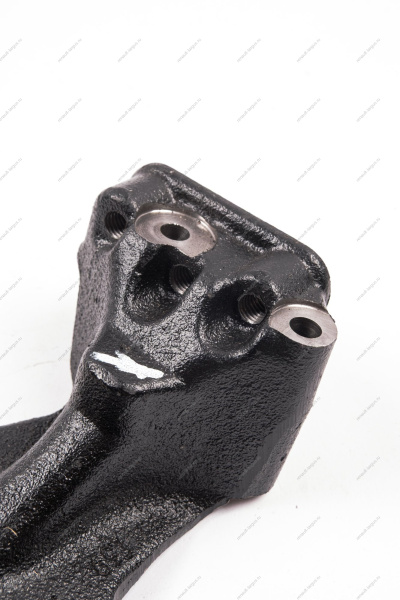 Кронштейн правой опоры двигателя 21129 (P4M) LADA Vesta Lada