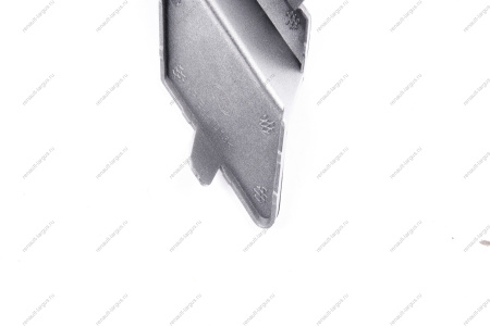 Крышка окна под переднюю буксирную проушину в цвет 691 Платина (Серебристый)LADA Vesta FL Lada