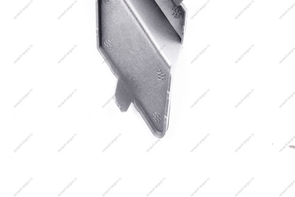 Крышка окна под переднюю буксирную проушину в цвет 691 Платина (Серебристый)LADA Vesta FL Lada