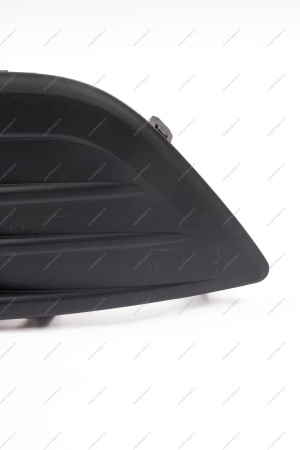 Заглушка переднего бампера LADA Largus/Лада Ларгус противотуманной фары правой (,Полад, г. Тольятти) Lada