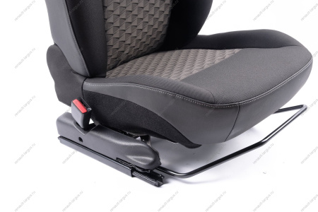 Сиденье LADA Largus FL 1-го ряда водительское+пассажирское ( с подогревом) к-т Lada