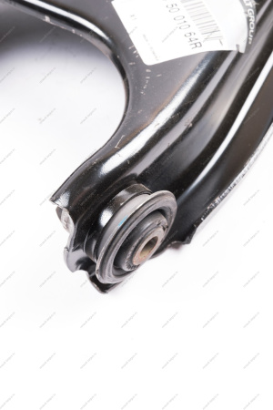 Рычаг передний правый LADA Largus/Logan 2014- (с боковой проточкой) Renault