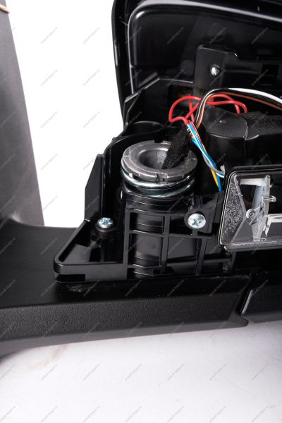 Зеркало наружное левое (без накладки 8450108104) с повторит. поворота (с электромеханизмом складывания) Lada Vesta Lada