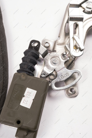 Привод LADA Largus окрывания левой+правой двери задка с тросиками к-т Lada