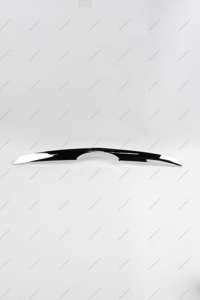 Молдинг решетки радиатора верхний (хром) LADA Largus Россия