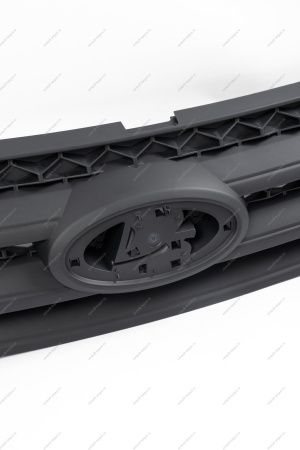 Решетка переднего бампера верхняя LADA Largus (FL) NEW Lada