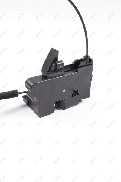 Замок задней двери левый LADA Vesta FL Lada