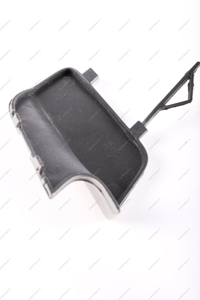 Крышка окна под переднюю буксирную проушину Lada Vesta SW Cross крашенная 247 Карфаген (Бежевый металлик) Lada