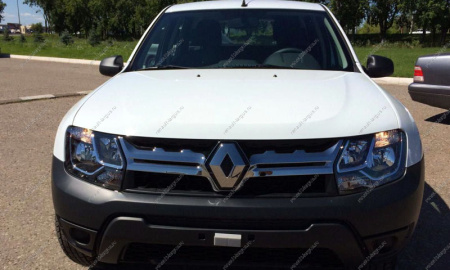 Крыло переднее левое RENAULT Duster крашеное Белый лед 369 API